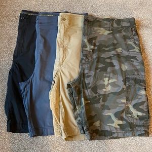 Lee Extreme Motion cargo shorts bundle